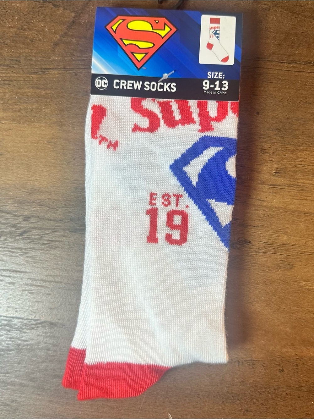 DC Licensed Superman Crew Socks Men’s Size 9-13 NWT